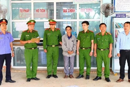 Cơ quan Cảnh sát điều tra Công an huyện Ea Súp đọc lệnh bắt tạm giam đối với ông P.T.S.