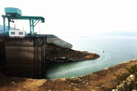 Mực nước hồ hiện tại Nhà máy thủy điện Buôn Tua Srah.