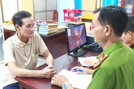 Ông Hoàng Nho Thanh tại cơ quan Công an.