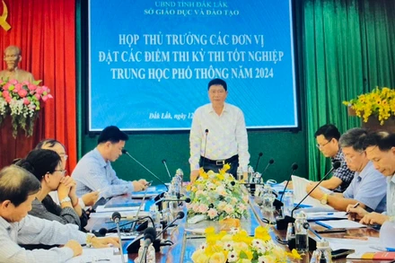 Sở Giáo dục và Đào tạo tỉnh Đắk Lắk họp với thủ trưởng các đơn vị đặt các điểm thi kỳ thi tốt nghiệp Trung học phổ thông năm 2024. (Ảnh: Sở Giáo dục và Đào tạo tỉnh Đắk Lắk)