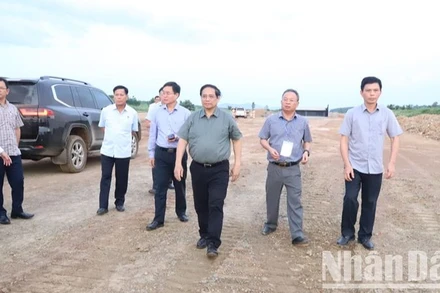 Thủ tướng Phạm Minh Chính thị sát dự án cao tốc Khánh Hòa-Buôn Ma Thuột đoạn qua địa bàn tỉnh Đắk Lắk trong những ngày trung tuần tháng 8 vừa qua.