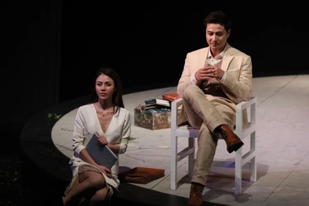 Cảnh trong vở Hedda Gabler của Nhà hát Tuổi trẻ.