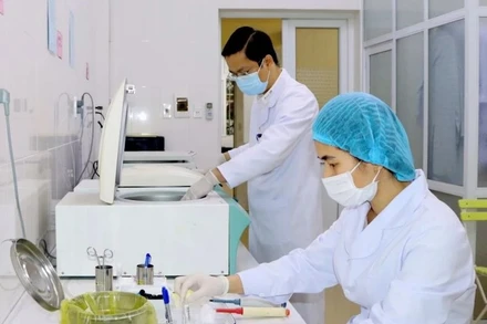 Trong phòng xét nghiệm đạt tiêu chuẩn của CDC Thái Bình. Ảnh: Hoàng Thía.