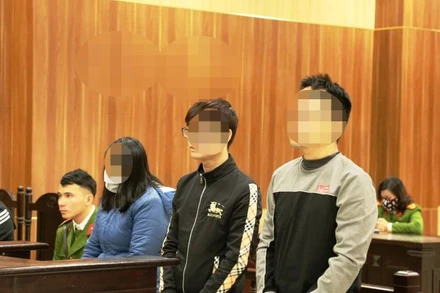 Quang cảnh phiên tòa.