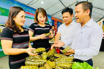 Các chương trình giới thiệu hàng hóa, sản phẩm vùng đồng bào dân tộc thiểu số và miền núi góp phần kết nối cung cầu, tiêu thụ hàng hóa.