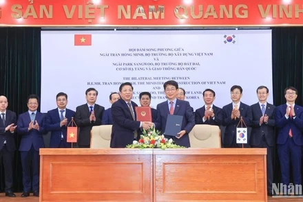 Tại hội đàm, hai bên thống nhất sẽ tích cực trao đổi, triển khai hiệu quả hơn nữa các nội dung hợp tác, góp phần tăng cường mối quan hệ Đối tác Chiến lược toàn diện giữa Việt Nam-Hàn Quốc.