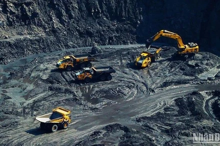 TKV phấn đấu trong tháng 6 sẽ sản xuất 3,12 triệu tấn than nguyên khai, tiêu thụ hơn 5 triệu tấn.