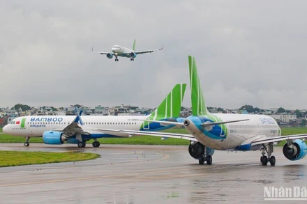 Hãng Bamboo Airways đã ký hợp đồng thuê thêm 2 tàu bay Airbus A320/A321 bổ sung vào đội tàu bay khai thác từ ngày 1/1/2024 tới.