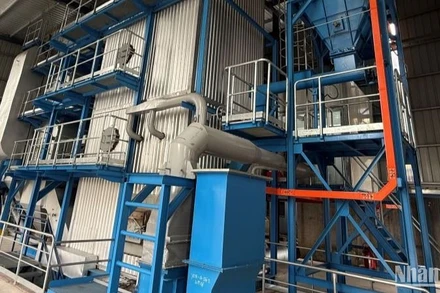 Lò hơi sinh khối lắp đặt tại nhà máy dệt nhuộm của Tập đoàn Youngone Corporation (Hàn Quốc) tại Nam Định.