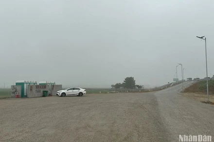 Trạm dừng nghỉ được bố trí tạm trên đoạn tuyến cao tốc Mai Sơn-Quốc lộ 45.