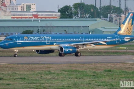 Vietnam Airlines sẽ khôi phục lại đường bay xuyên Đông Dương theo hành trình Hà Nội-Luang Prabang (Lào)-Siem Reap (Campuchia) và ngược lại, với tần suất 3 chuyến/tuần từ ngày 1/7 tới.
