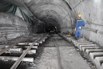 Gương lò Ngầm trục tải thông gió từ mức +36 xuống đến mức -100m Khu Bắc Than Dương Huy.