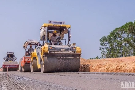 Dự kiến cuối năm 2025, dự án Quảng Ngãi-Hoài Nhơn sẽ thông toàn tuyến, rút ngắn tiến độ 7 tháng so với hợp đồng xây dựng.