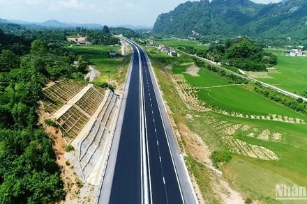 Một đoạn tuyến cao tốc Bắc Giang-Lạng Sơn.
