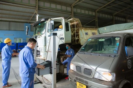 Các dây chuyền của trung tâm đăng kiểm trên cả nước đang dư thừa khoảng 40% năng lực kiểm định.