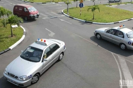 Dự kiến, sẽ hoàn thành bàn giao nhiệm vụ sát hạch, cấp giấy phép lái xe từ Bộ Giao thông vận tải sang Bộ Công an trước ngày 19/2.