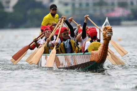 Gần 40 đội tranh tài Giải bơi chải thuyền rồng Hà Nội mở rộng năm 2023