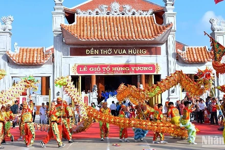 Nghi thức lễ tại Ngày Giỗ Tổ Vua Hùng tỉnh Cà Mau. 