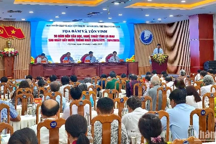 Quang cảnh buổi Tọa đàm tại Cà Mau chiều 29/4.