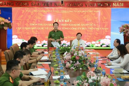 Lễ ký kết thỏa thuận hợp tác triển khai Đề án 06.