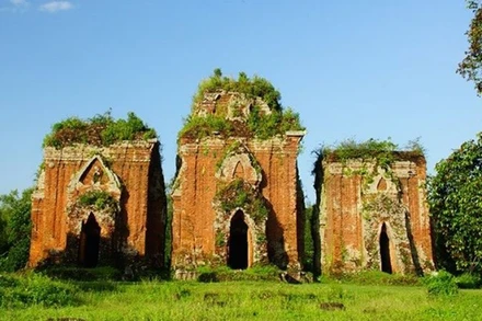 Bảo tồn, tu bổ tháp Chăm Chiên Đàn nhằm phục hồi, ổn định lâu dài cho cấu trúc di tích.