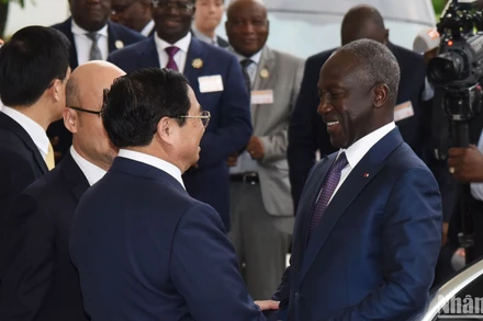 [Ảnh] Thủ tướng Phạm Minh Chính tiếp Chủ tịch Quốc hội Bờ Biển Ngà Adama Bictogo