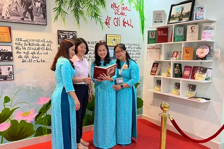 Không gian văn hóa Hồ Chí Minh tại Ủy ban nhân dân phường Nguyễn Thái Bình, Quận 1.