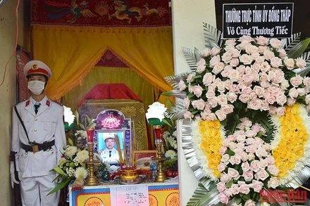 Liệt sĩ Hồ Tấn Dương, Thiếu tá, Phó Đội trưởng Đội Cảnh sát điều tra tội phạm về hình sự, kinh tế và ma túy (Công an huyện Lấp Vò, Đồng Tháp) hy sinh ngày 4/8/2022, được cấp bằng “Tổ quốc ghi công” lần này. Ảnh: HỮU NGHĨA