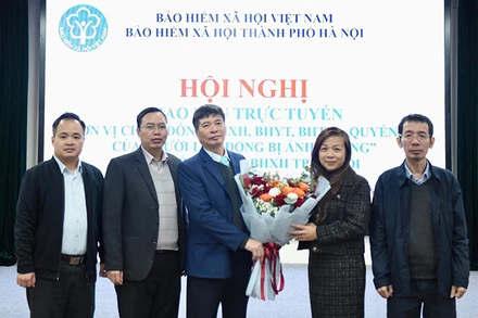 Các đại biểu dự buổi giao lưu. (Ảnh: HSS)