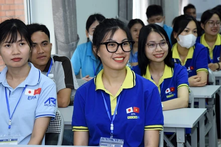 Lễ xuất cảnh cho các ứng viên điều dưỡng, nhân viên chăm sóc khóa 11 của chương trình EPA đi làm việc tại Nhật Bản, ngày 4/6/2024 tại Hà Nội. (Ảnh: TRẦN HẢI)