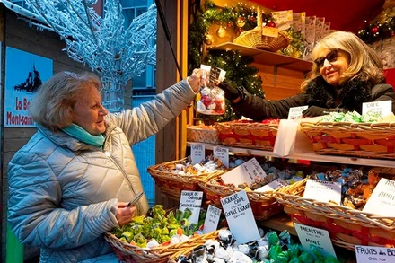 Một khu chợ ở miền bắc nước Pháp. (Ảnh TÂN HOA XÃ)