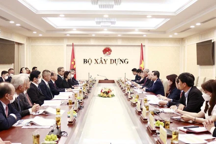 Toàn cảnh buổi làm việc. (Ảnh: Bộ Xây dựng)