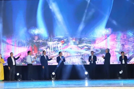 Công viên Quảng trường ánh sáng và công viên Quảng trường sân khấu thuộc Khu đô thị Biển Bình Sơn-Ninh Chữ (Khu K2) có tổng mức đầu tư hơn 17.000 tỷ đồng (Ảnh: NGUYỄN TRUNG)