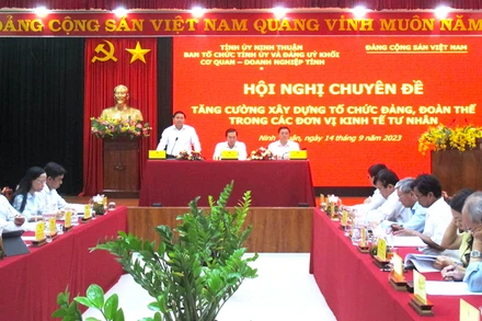 Quang cảnh hội nghị.