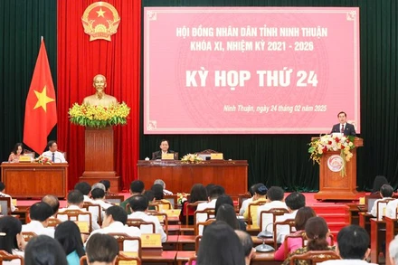 Quang cảnh Kỳ họp thứ 24 Hội đồng nhân dân tỉnh Ninh Thuận khóa 11. (Ảnh: NGUYỄN TRUNG)