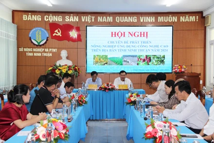 Quang cảnh hội nghị.