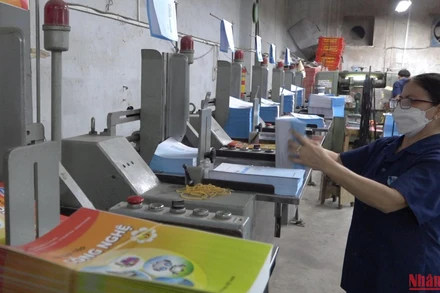 Nhà xuất bản Giáo dục Việt Nam triển khai in sách giáo khoa phục vụ năm học mới.