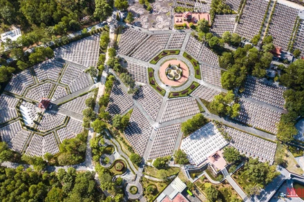 Toàn cảnh nghĩa trang quốc gia Đường 9