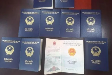 Mẫu hộ chiếu mới. (Ảnh: Báo Chính phủ)