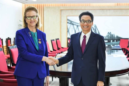 Phó Thủ tướng Vũ Đức Đam và bà Caitlin Wiesen, Đại diện thường trú UNDP tại Việt Nam. (Nguồn: VGP)