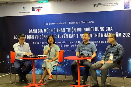 Các chuyên gia tham gia thảo luận tại buổi tọa đàm.