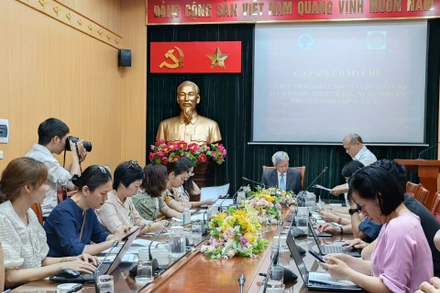 Họp báo thông tin về Hội thảo khoa học “Già hóa dân số Việt Nam - Thực trạng, xu hướng và khuyến nghị chính sách”.