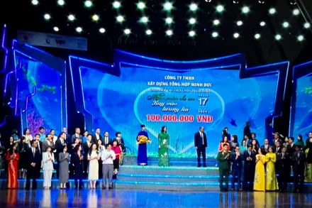 Các doanh nghiệp, các nhà tài trợ ủng hộ Quỹ Bảo trợ trẻ em Việt Nam tại chương trình "Mùa xuân cho em".