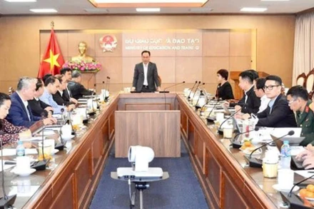 Một buổi tọa đàm lấy ý kiến điều chỉnh sửa đổi Dự thảo quy chế tuyển sinh 2025 tại Bộ Giáo dục và Đào tạo.