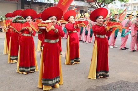 [Video] Giỗ tổ Hùng Vương 2025: dừng các hoạt động văn hóa, giải trí trong 2 ngày Quốc tang