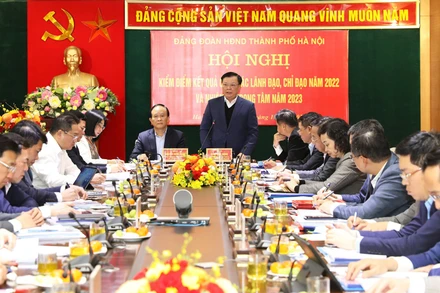 Đồng chí Đinh Tiến Dũng phát biểu chỉ đạo hội nghị.