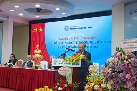 Chủ tịch VICOPRO nhiệm kỳ I Nguyễn Mạnh Hùng phát biểu khai mạc đại hội.