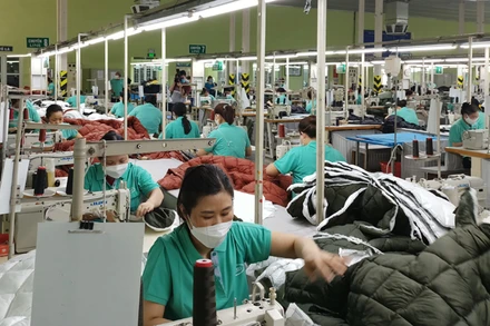 Sản xuất hàng dệt may xuất khẩu tại Tổng công ty cổ phần Dệt may Nam Định.