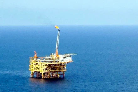 Giàn khoan tại mỏ Sư Tử Vàng