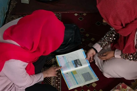 Phụ nữ Afghanistan. Ảnh: un.org